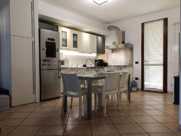 Villetta a schiera in vendita di 98 m² in Via della Fontana, 15