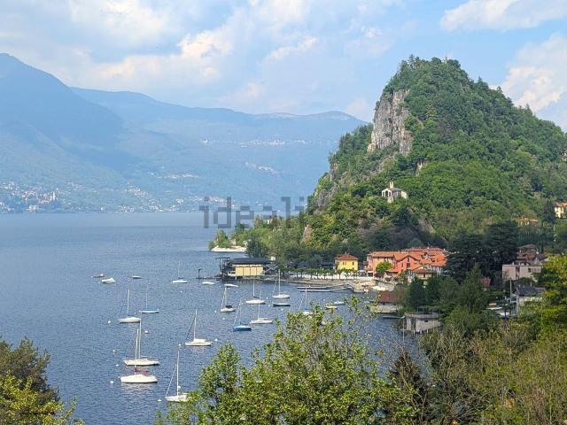 Villetta a schiera in vendita di 98 m² in Via Europa, 21