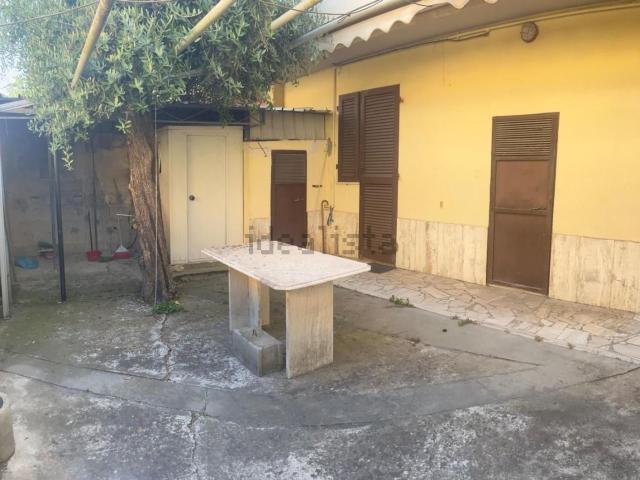 Villetta a schiera in vendita di 100 m² in Via G. Leopardi
