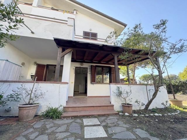 Villetta a schiera in vendita di 100 m² in Via G. Schicchi