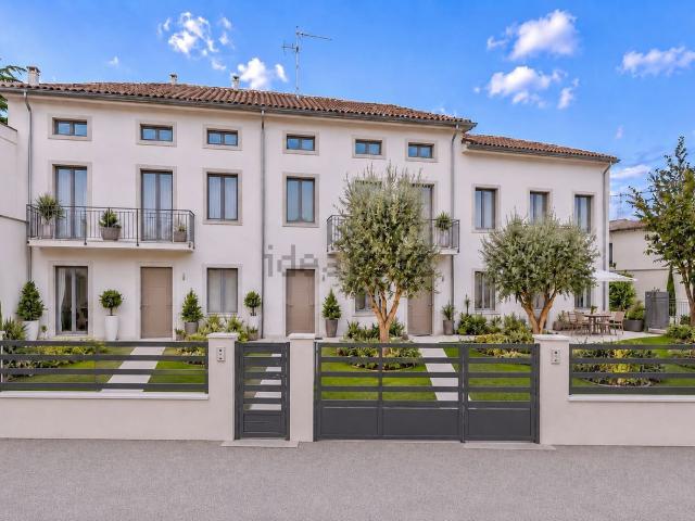 Villetta a schiera in vendita di 100 m² in Via Giuseppe Garibaldi, 52