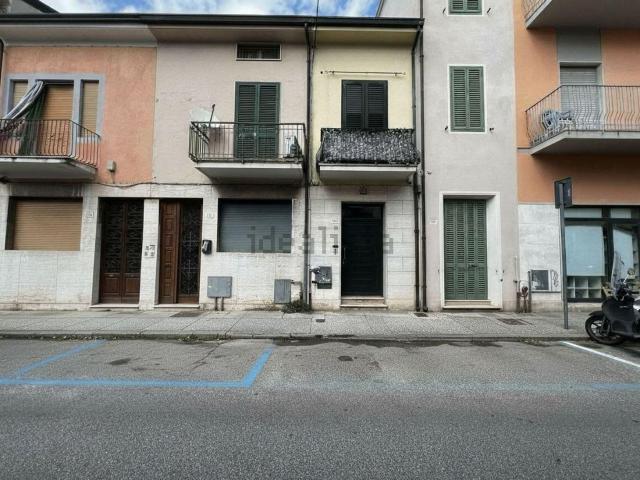 Villetta a schiera in vendita di 100 m² in Via Giacomo Matteotti, 120