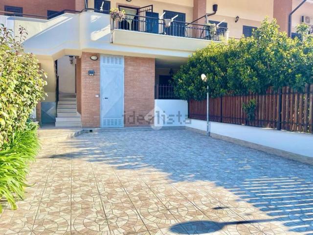 Villetta a schiera in vendita di 100 m² in Via Don L. Sturzo, 10