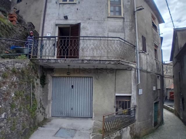 Villetta a schiera in vendita di 100 m² in Via dei Portici