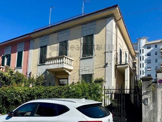 Villetta a schiera in vendita di 100 m² in Via Emilio Zola