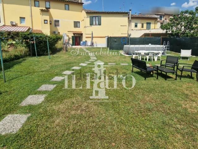 Villetta a schiera in vendita di 100 m² in Via Fratelli Bandiera, 50013