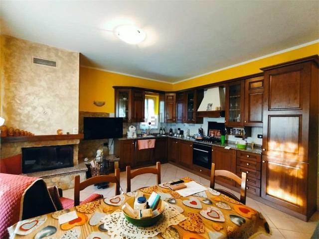 Villetta a schiera in vendita di 100 m² in Via Isola Alta