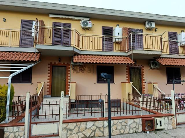 Villetta a schiera in vendita di 100 m² in Via Mediterraneo, 36