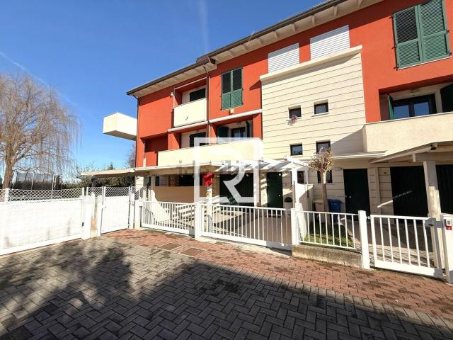 Villetta a schiera in vendita di 100 m² in Via Meldola, 860