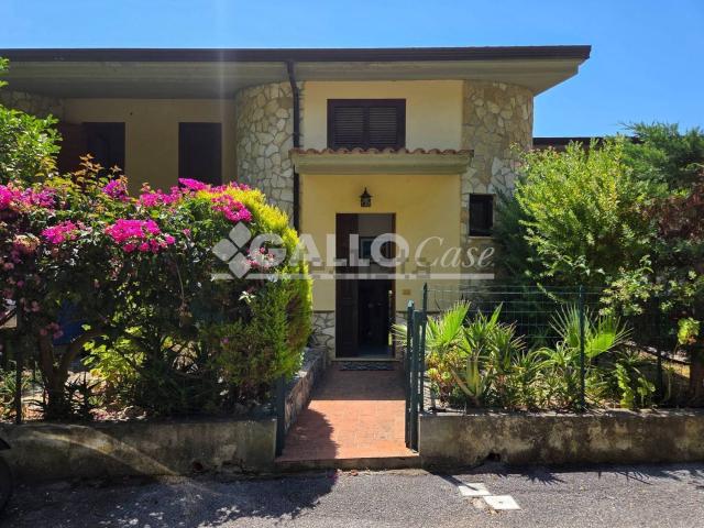 Villetta a schiera in vendita di 100 m² in Via San Maria