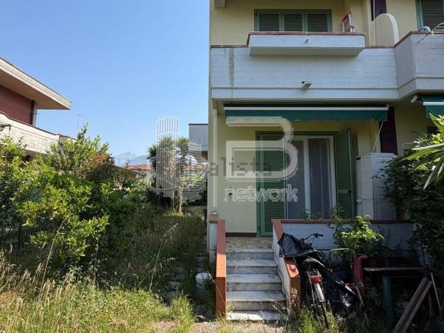 Villetta a schiera in vendita di 100 m² in Via Pontremoli