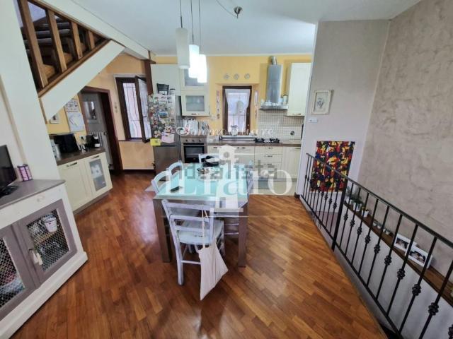 Villetta a schiera in vendita di 100 m² in Piazza L. Ballerini, 50013