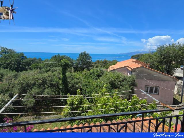 Villetta a schiera in vendita di 100 m² in Strada Statale 18 Tirrena Inferiore, 21