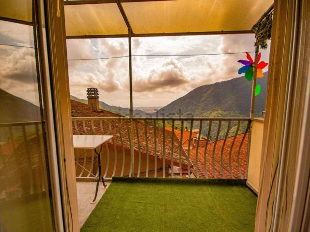 Villetta a schiera in vendita di 101 m² in Via dei Castagni, 5