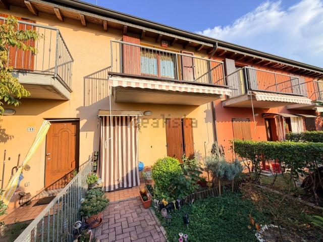 Villetta a schiera in vendita di 101 m² in Via R. Riccardi, 4