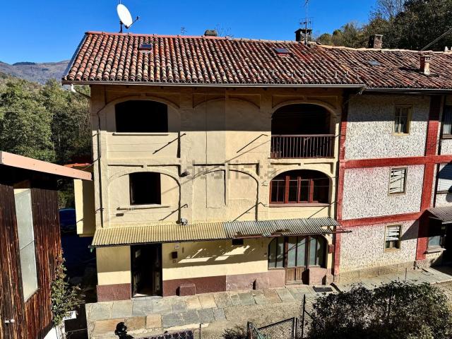 Villetta a schiera in vendita di 101 m² in Strada Canto Votta e Cellone, 54