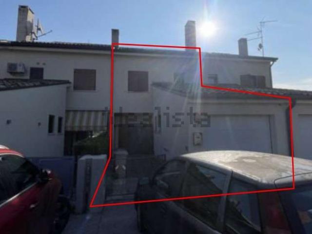 Villetta a schiera in vendita di 102 m² in Via Corne