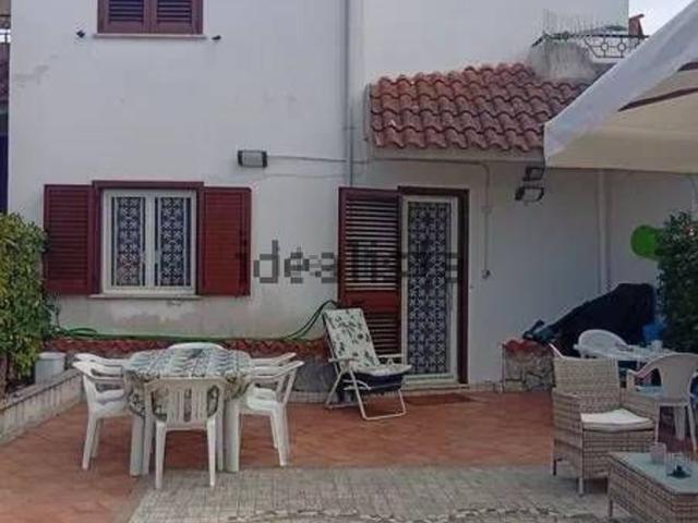 Villetta a schiera in vendita di 103 m² in Via Feudo
