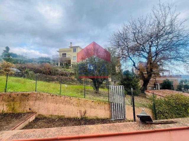 Villetta a schiera in vendita di 103 m² in Via le Piane, 10