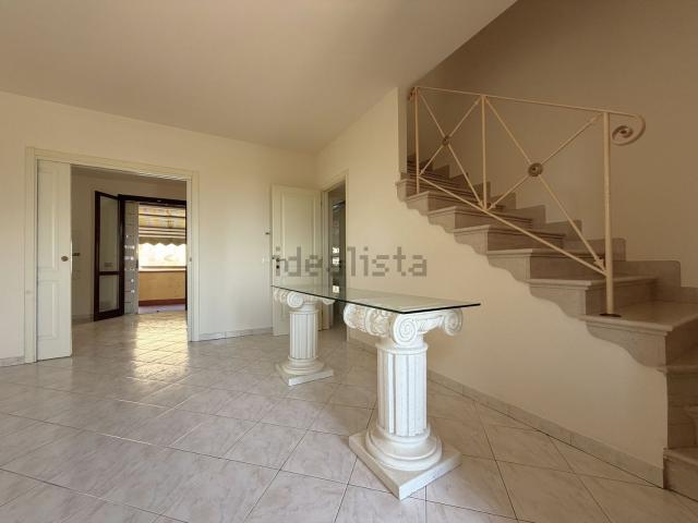 Villetta a schiera in vendita di 104 m² in Via di Santa Lucia Nord