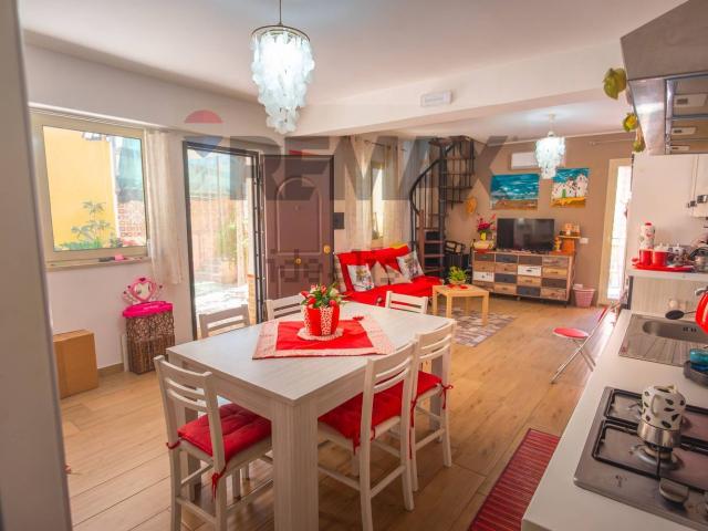 Villetta a schiera in vendita di 105 m² in Via Contura Superiore, 69