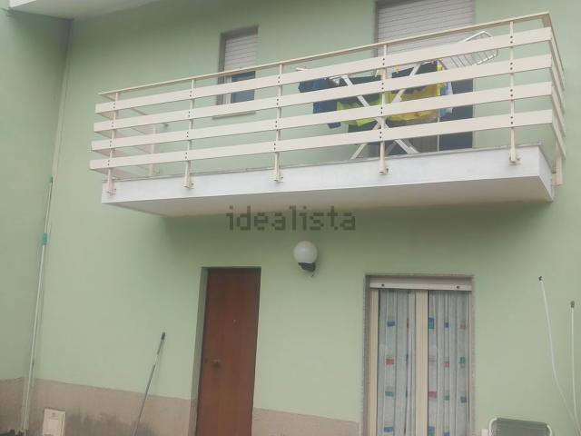 Villetta a schiera in vendita di 105 m² in Via Murazze, 11