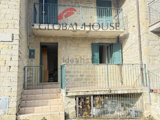 Villetta a schiera in vendita di 105 m² in Piazza Piè di Paese, 8