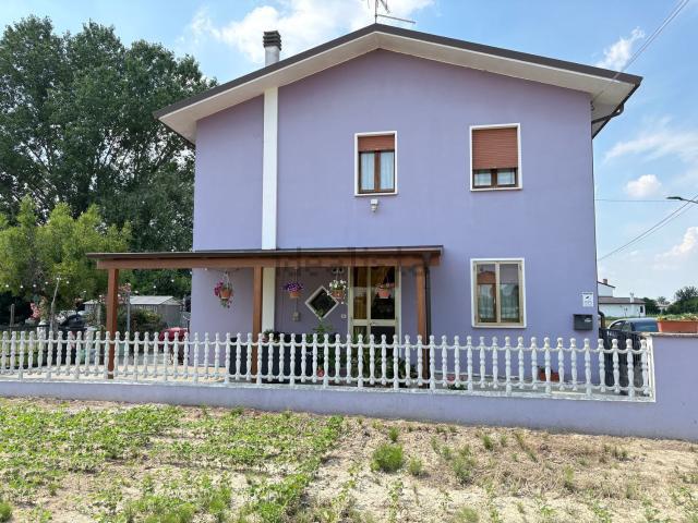 Villetta a schiera in vendita di 107 m² in Via San Giuliano, 387