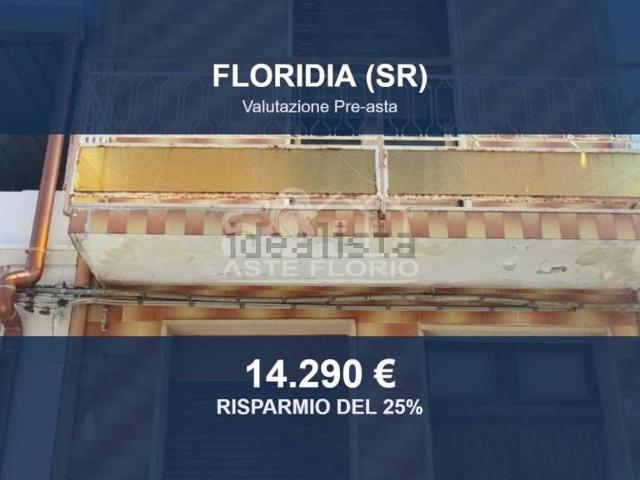 Villetta a schiera in vendita di 108 m² in Via Giuseppe Reale, 12