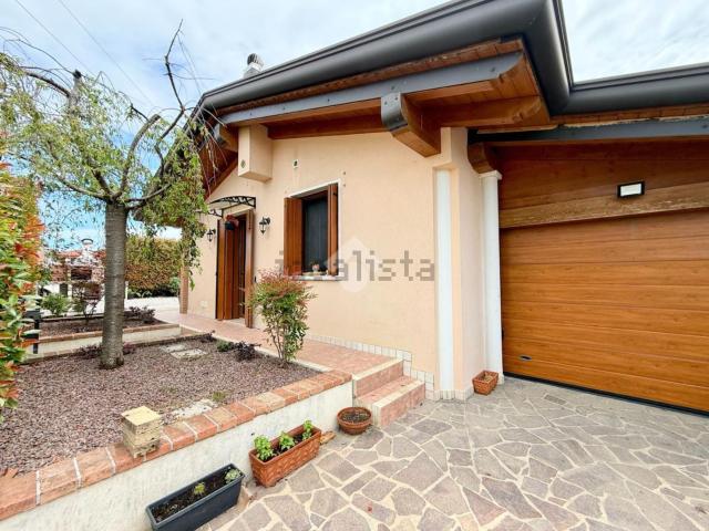 Villetta a schiera in vendita di 109 m² in Via della Fornace, 4
