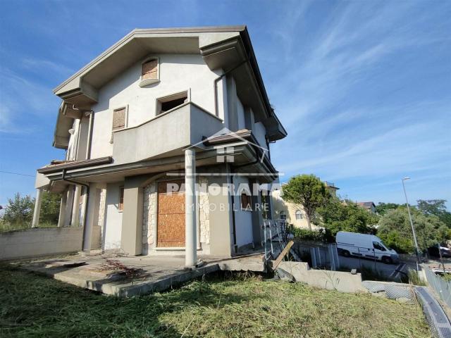 Villetta a schiera in vendita di 110 m²