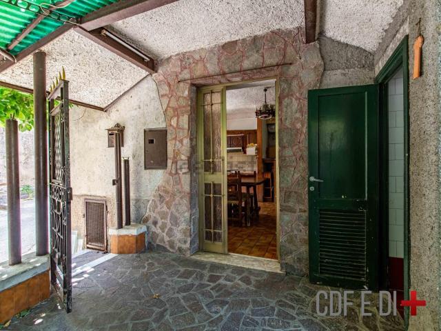 Villetta a schiera in vendita di 110 m² in Via Capo Ripa