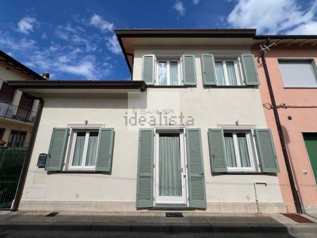 Villetta a schiera in vendita di 110 m² in Via Cardinale Pellegrinetti