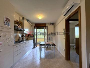 Villetta a schiera in vendita di 110 m² in Via Anselmo Girotti, 12