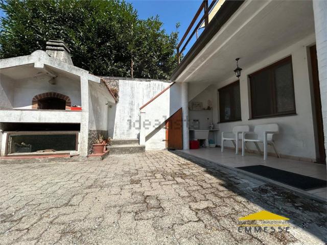Villetta a schiera in vendita di 110 m² in Via Felice Cavallotti
