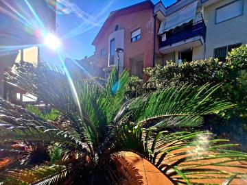 Villetta a schiera in vendita di 110 m² in Via Franco Angrisano, 6