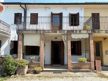 Villetta a schiera in vendita di 110 m² in Via Monsignor V. Milani, 1