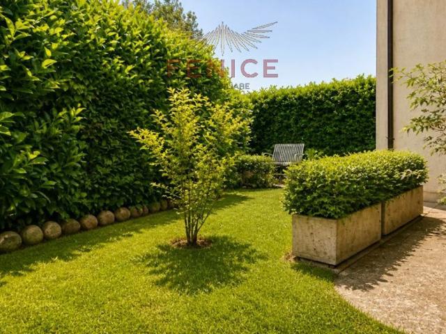 Villetta a schiera in vendita di 110 m² in Via Sant&apos Ambrogio, 12