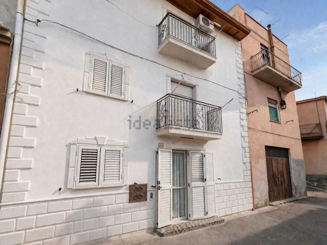 Villetta a schiera in vendita di 110 m² in Via Santangelo, 4