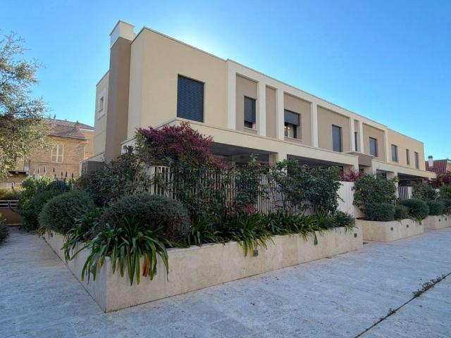 Villetta a schiera in vendita di 110 m² in Via P. San Damiani, 4
