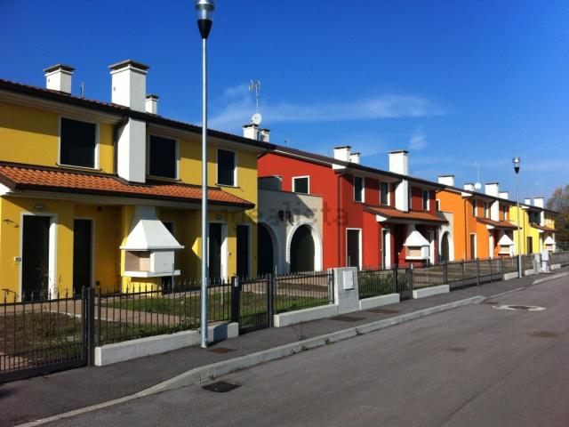 Villetta a schiera in vendita di 110 m² in Via Roma, 5