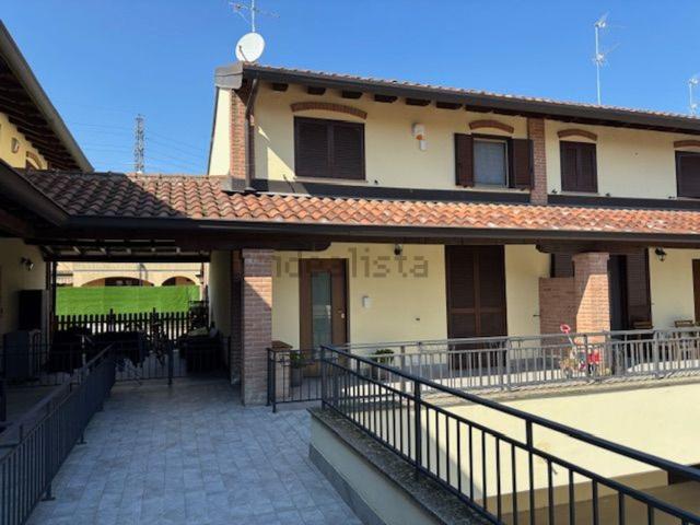 Villetta a schiera in vendita di 110 m² in Via Toscana, 5