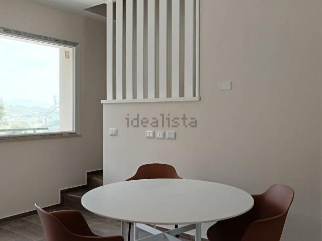 Villetta a schiera in vendita di 110 m² in Contrada canale, 34