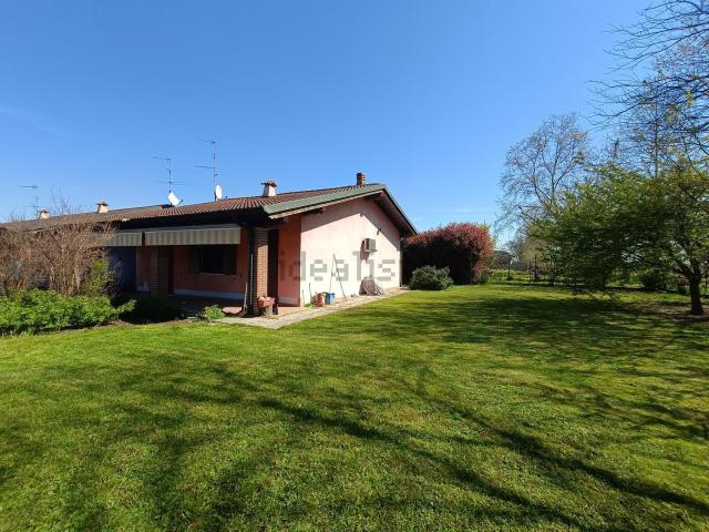 Villetta a schiera in vendita di 111 m² in Via Trieste, 52