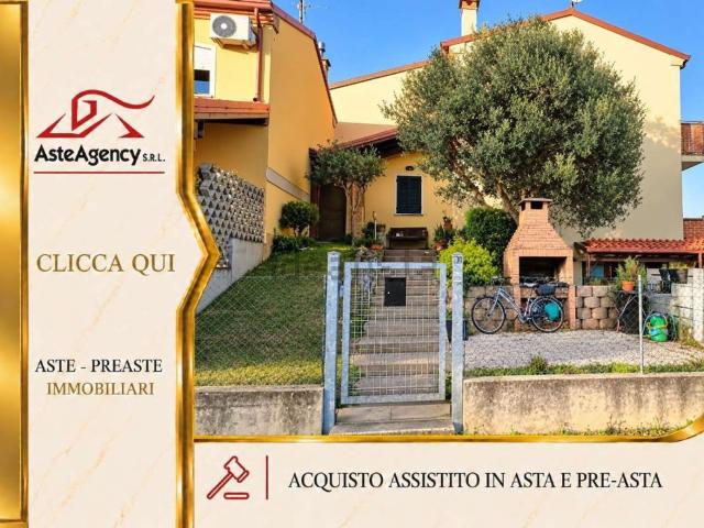 Villetta a schiera in vendita di 111 m² in Strada Cavedon, 24