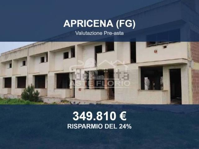 Villetta a schiera in vendita di 1122 m² in Via Daunia