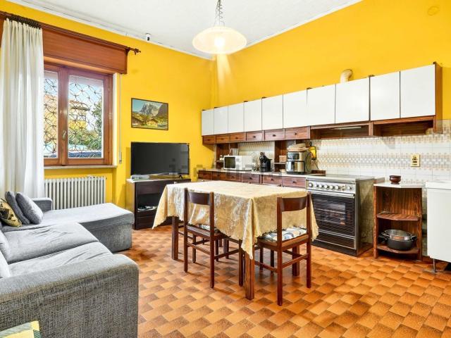 Villetta a schiera in vendita di 112 m² in Via Altamura, 4