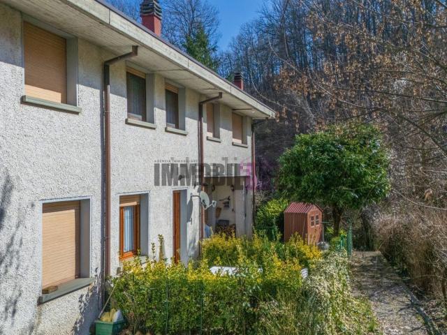 Villetta a schiera in vendita di 112 m² in Via G. Notari, 43