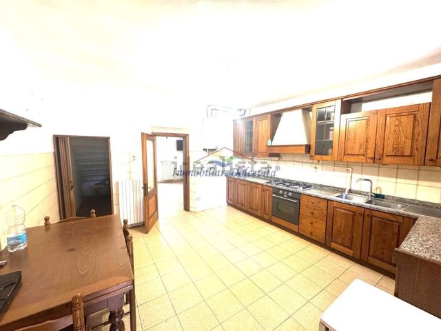 Villetta a schiera in vendita di 112 m² in Via di Castelnuovo, 15