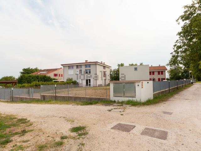 Villetta a schiera in vendita di 113 m² in Via Ravenna, 736